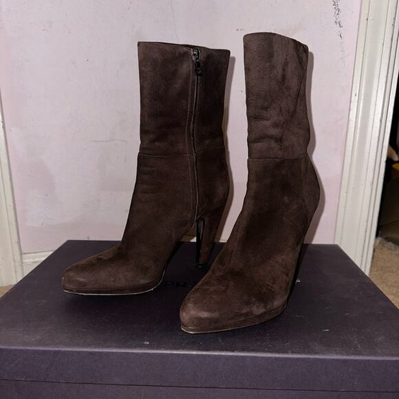 Suede Prada boots - Picture 1 of 6